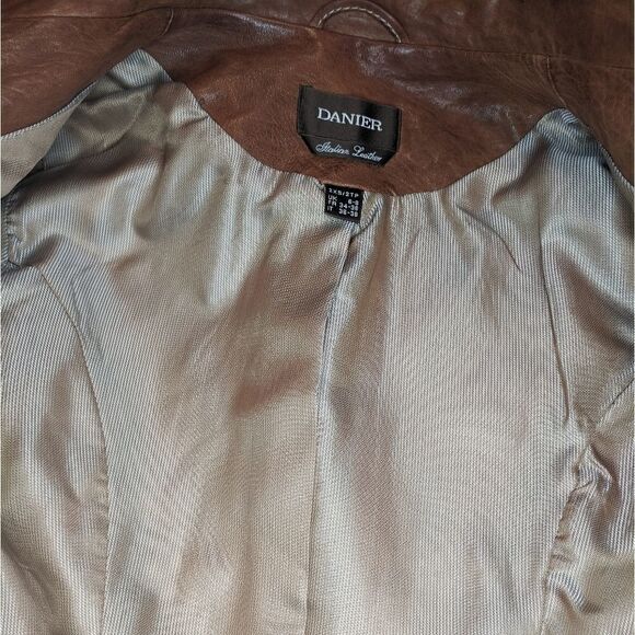 Danier Brown Leather Jacket - Picture 4 of 7